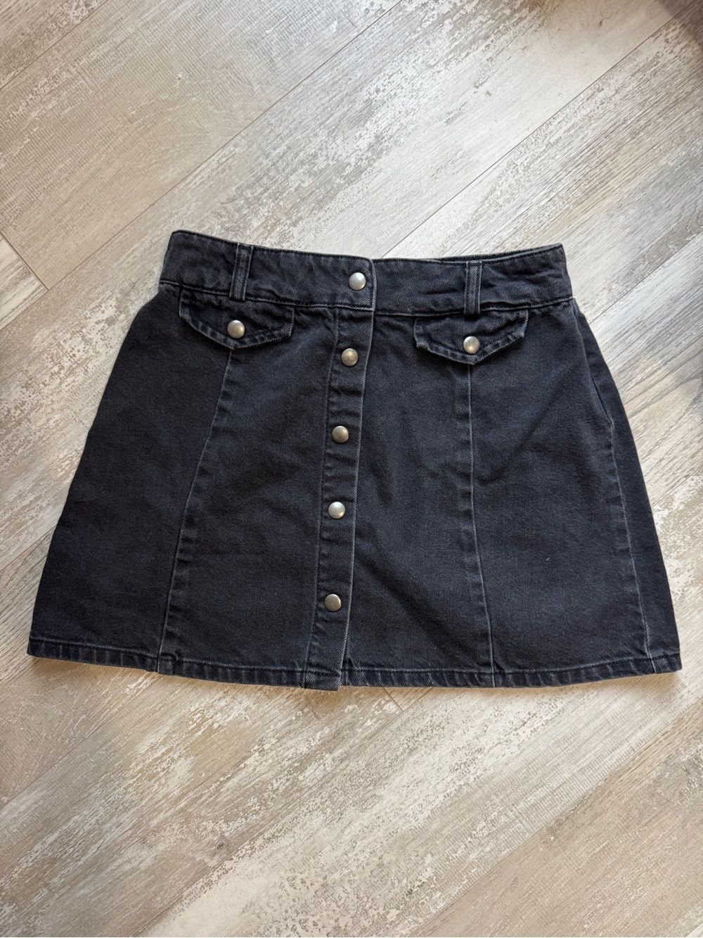 BDG urban outfitters Women’s Black Button-Front Mini Denim Skirt SMALL
